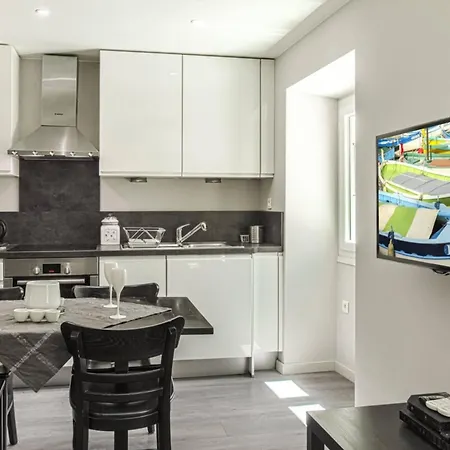 Joffre 9 - Near Massena Square - Terrace *